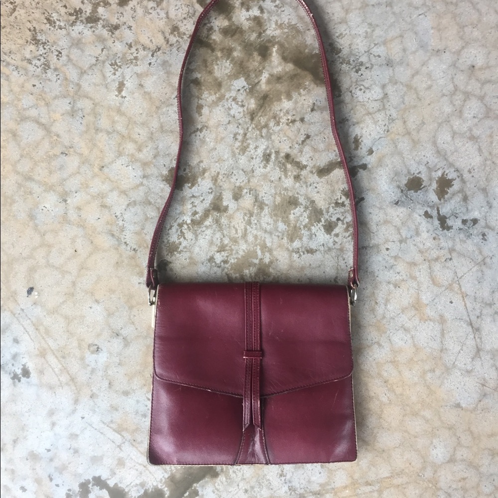 ⚡⚡3/$10 Vintage leather handbag burgundy